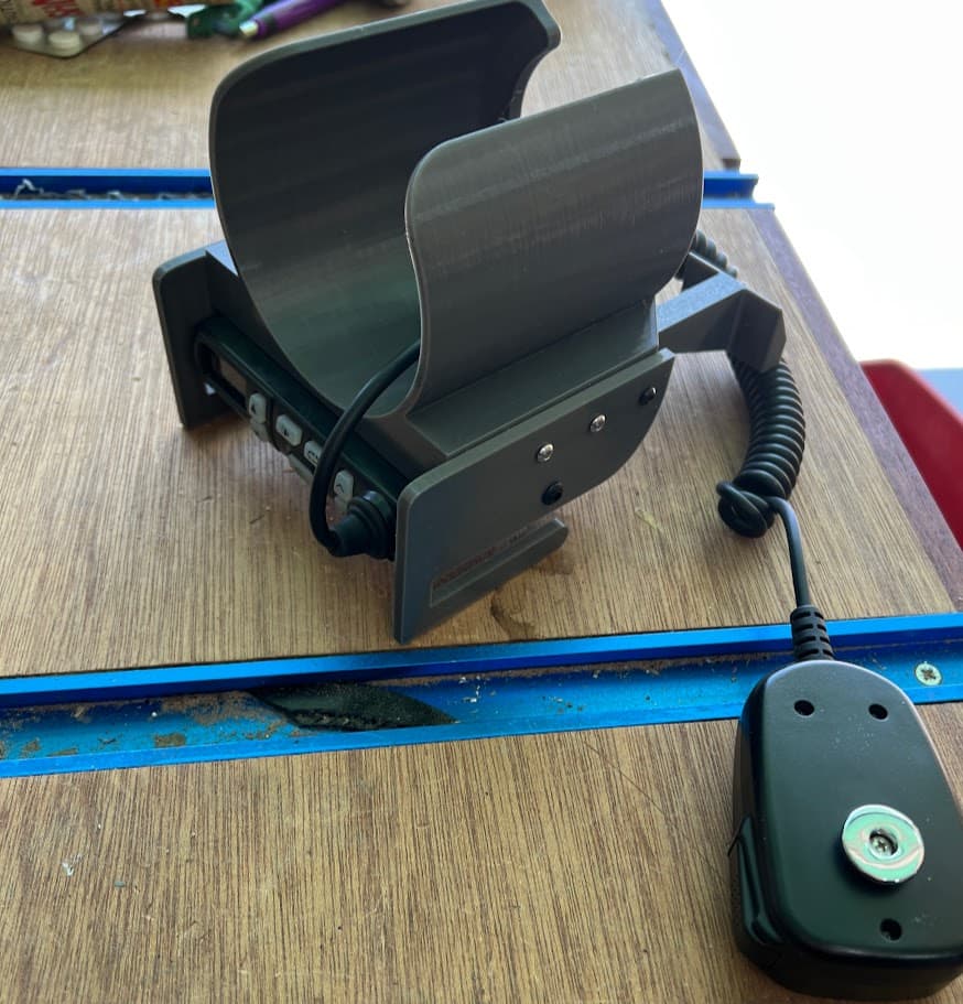 Subaru Outback two-way radio mount and cup holder - image 3 of 3