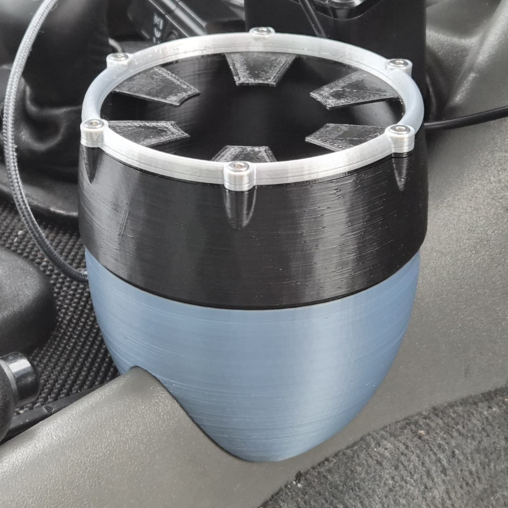 Land Rover Discovery 1 & 2 Cup Holders - image