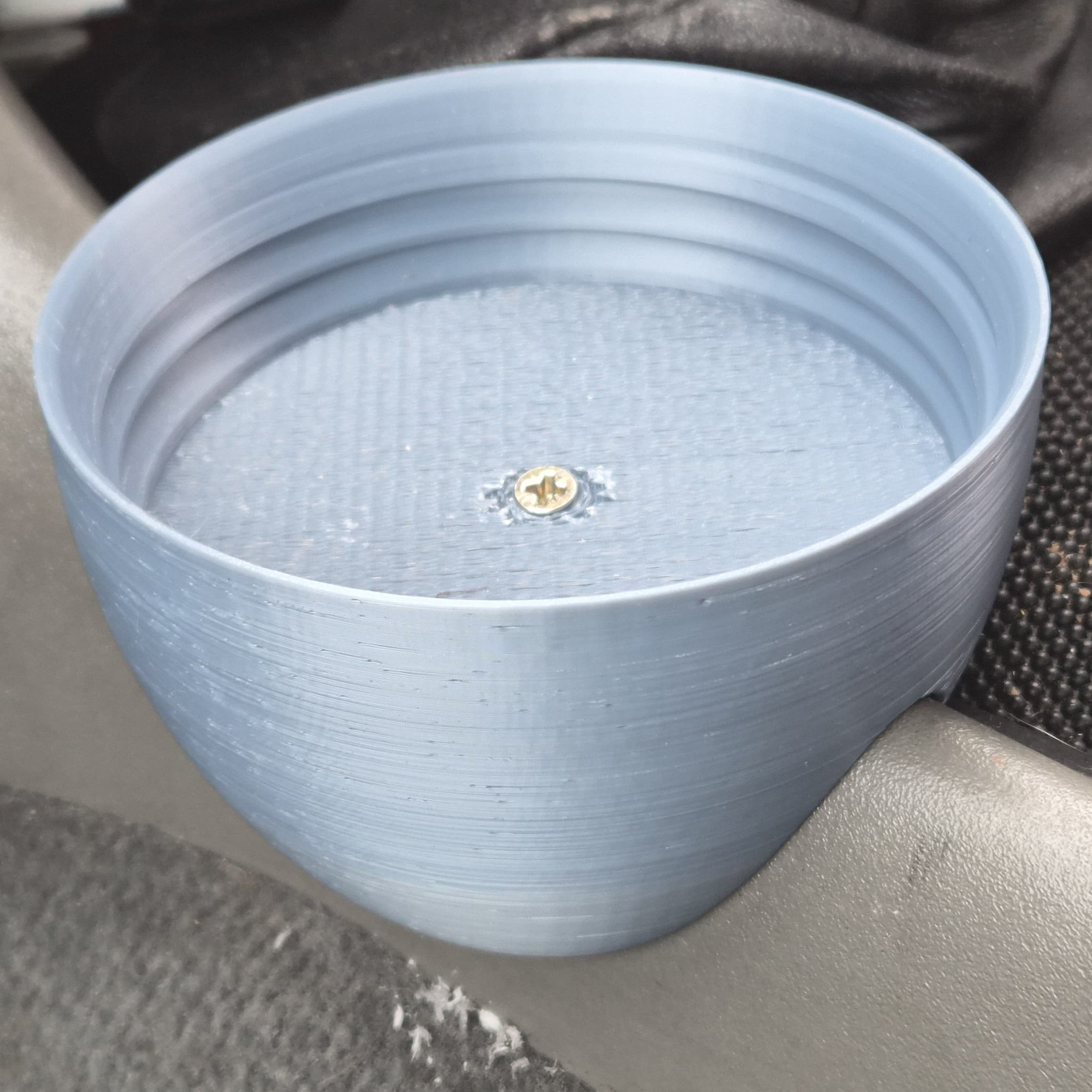 Land Rover Discovery 1 & 2 Cup Holders - image 2 of 4