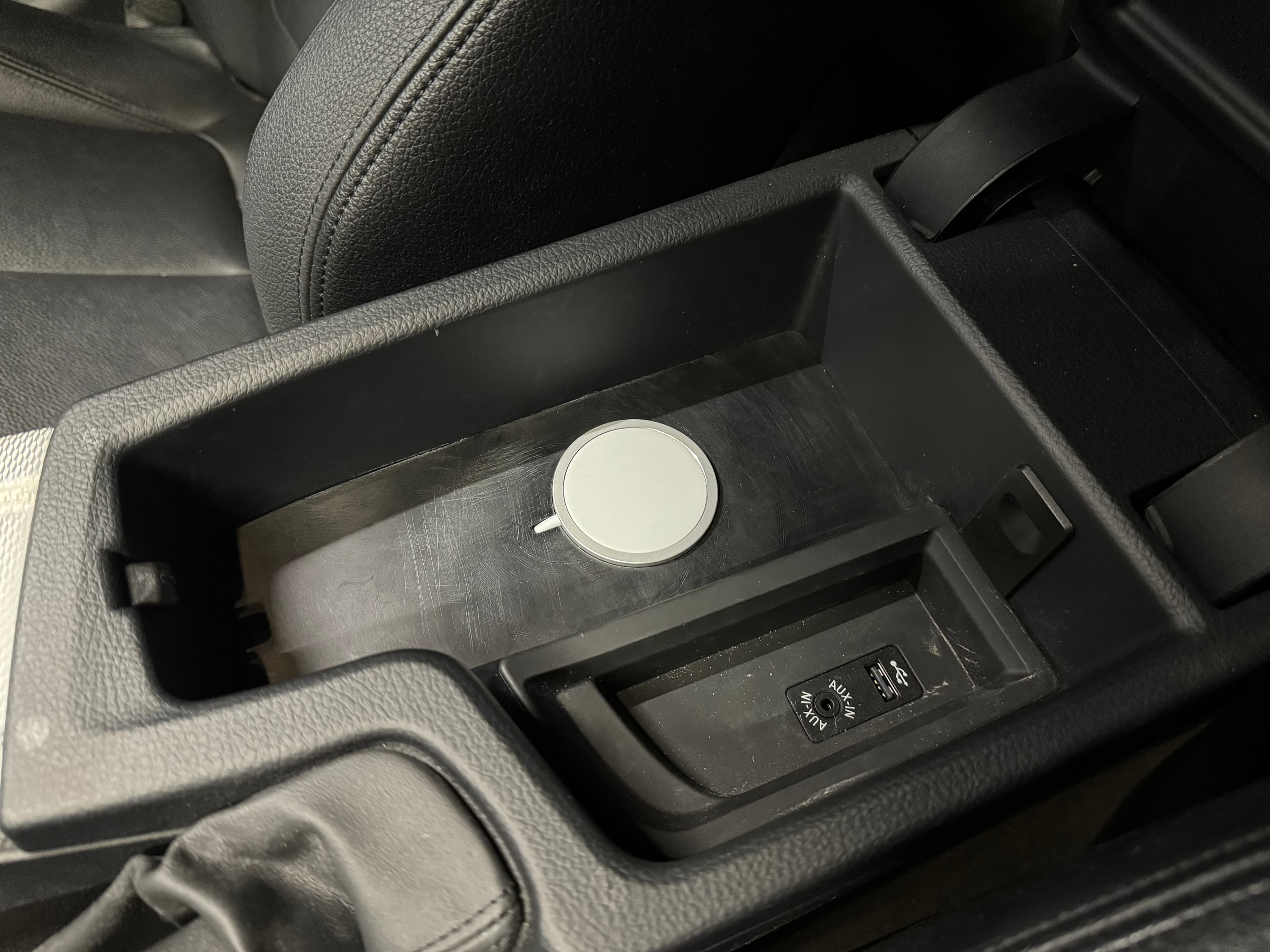 MagSafe Center Console Insert for BMW 3 Series - image 2 of 2