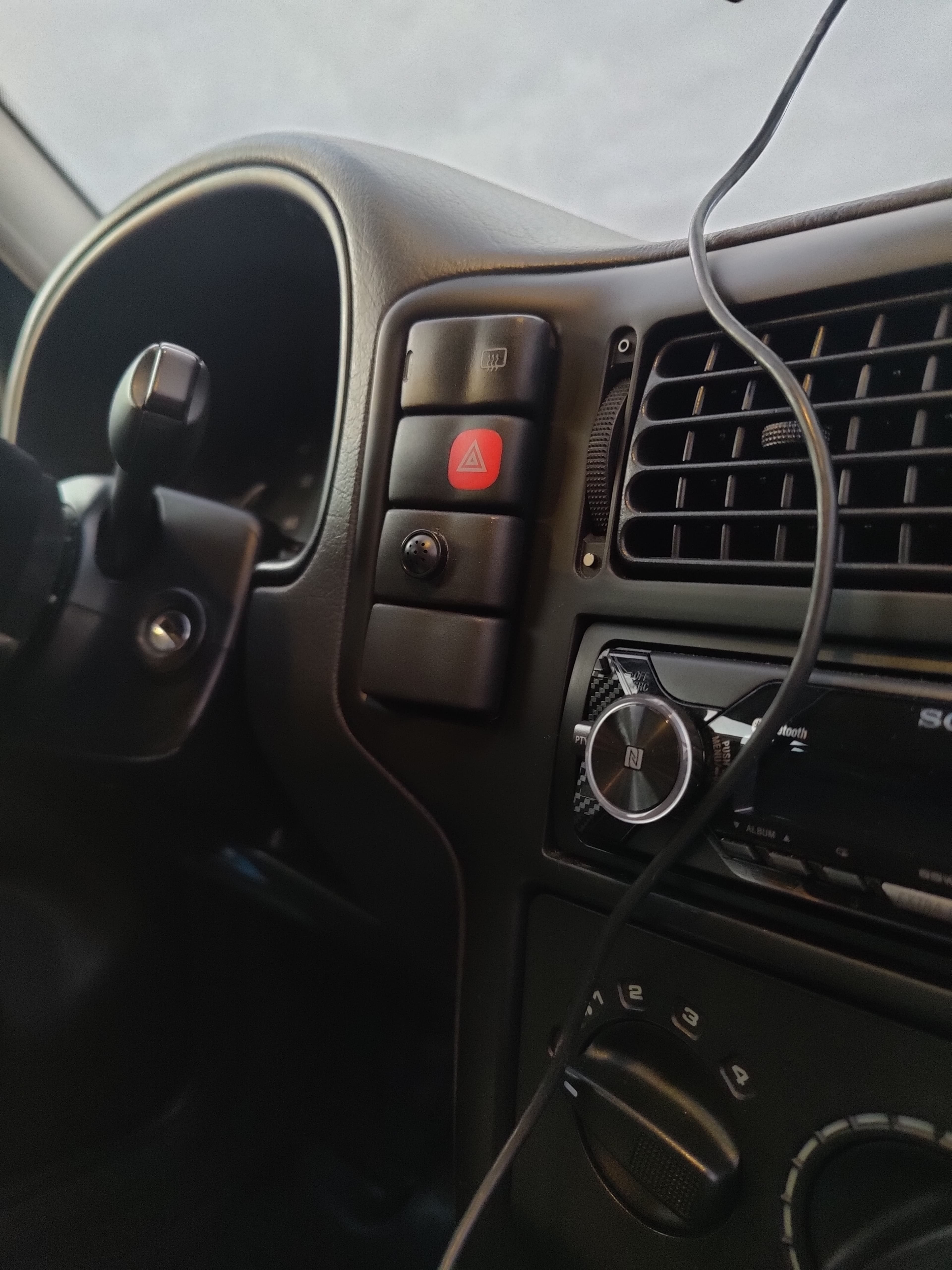 Volkswagen Polo 6N1 6K0957087A Blank switch cover - image 4 of 4