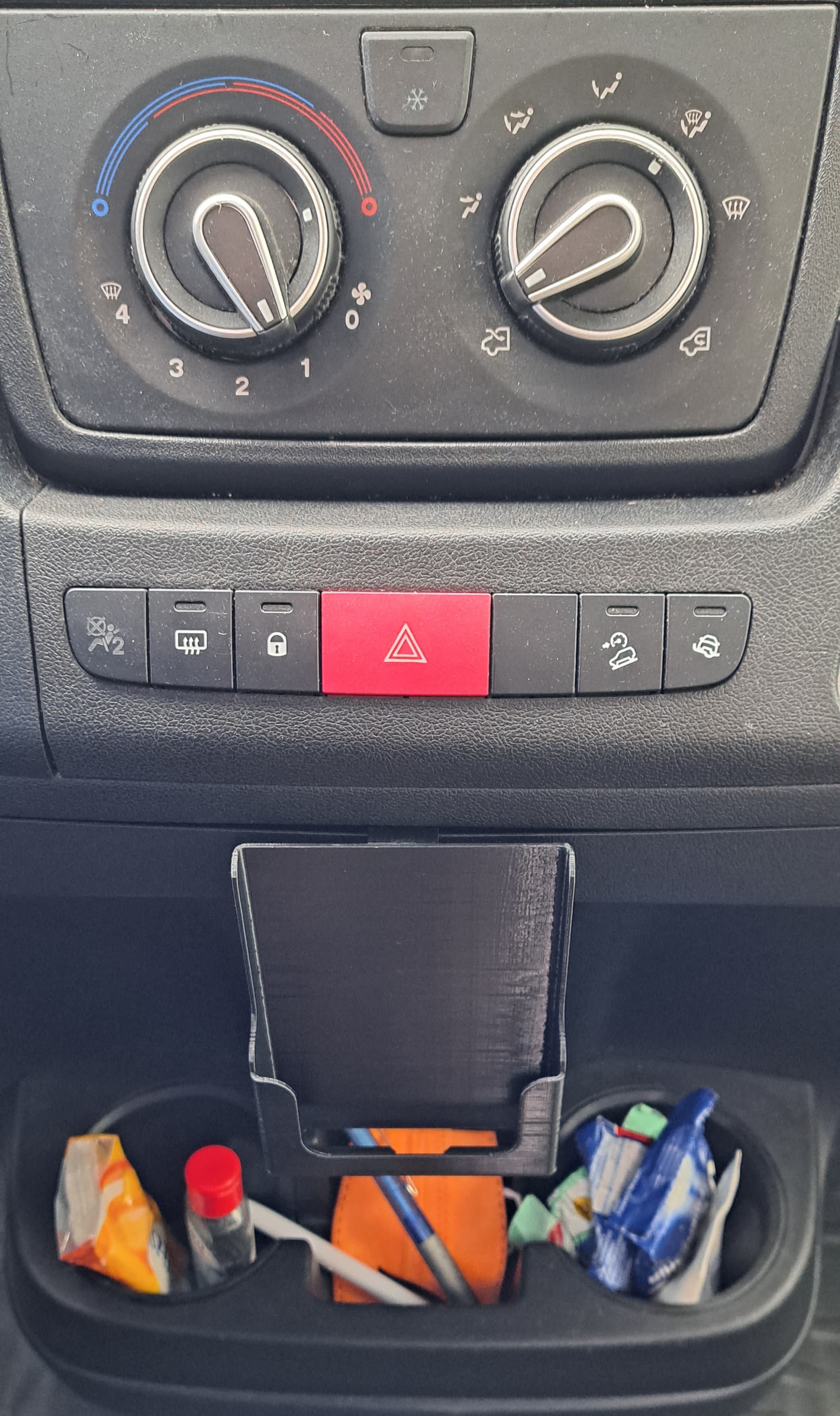 mount for Citroen Jumper front console / smartphoneholder - image 5 of 6