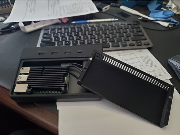 Taptes Model 3 (or Y) USB Hub Cover for Raspberry Pi 4 preview