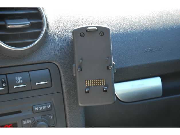 Audi A3 8P iPhone holder for the Nokia admission preview