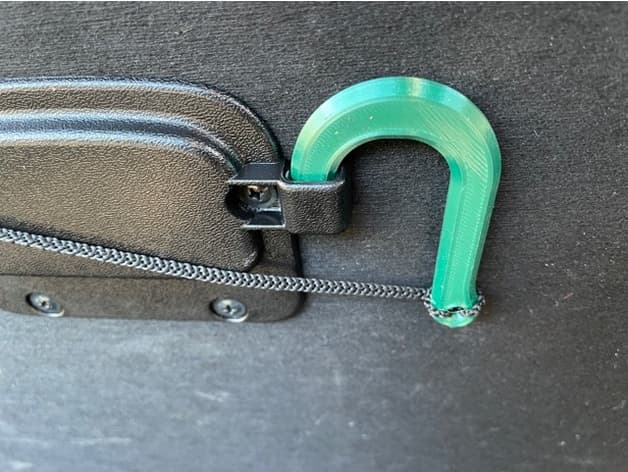 Subaru Outbak, rear interior cover hook preview