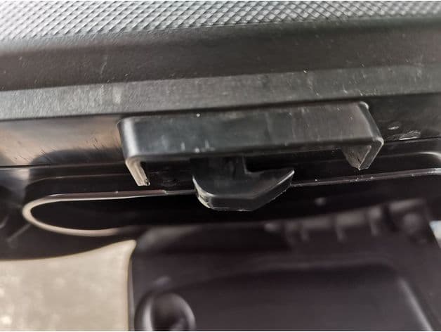 Honda Forza 300 Box Clip preview