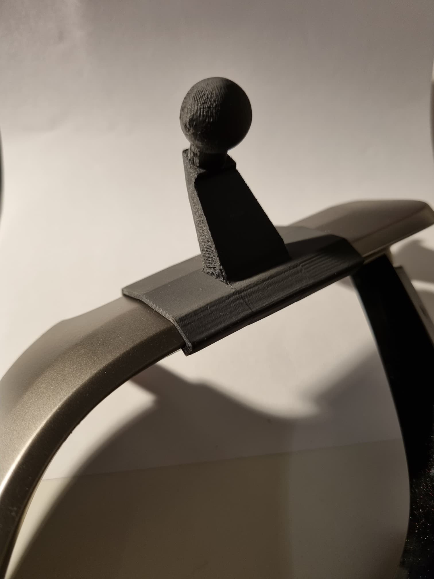 Phone car holder Toyota CH-R preview