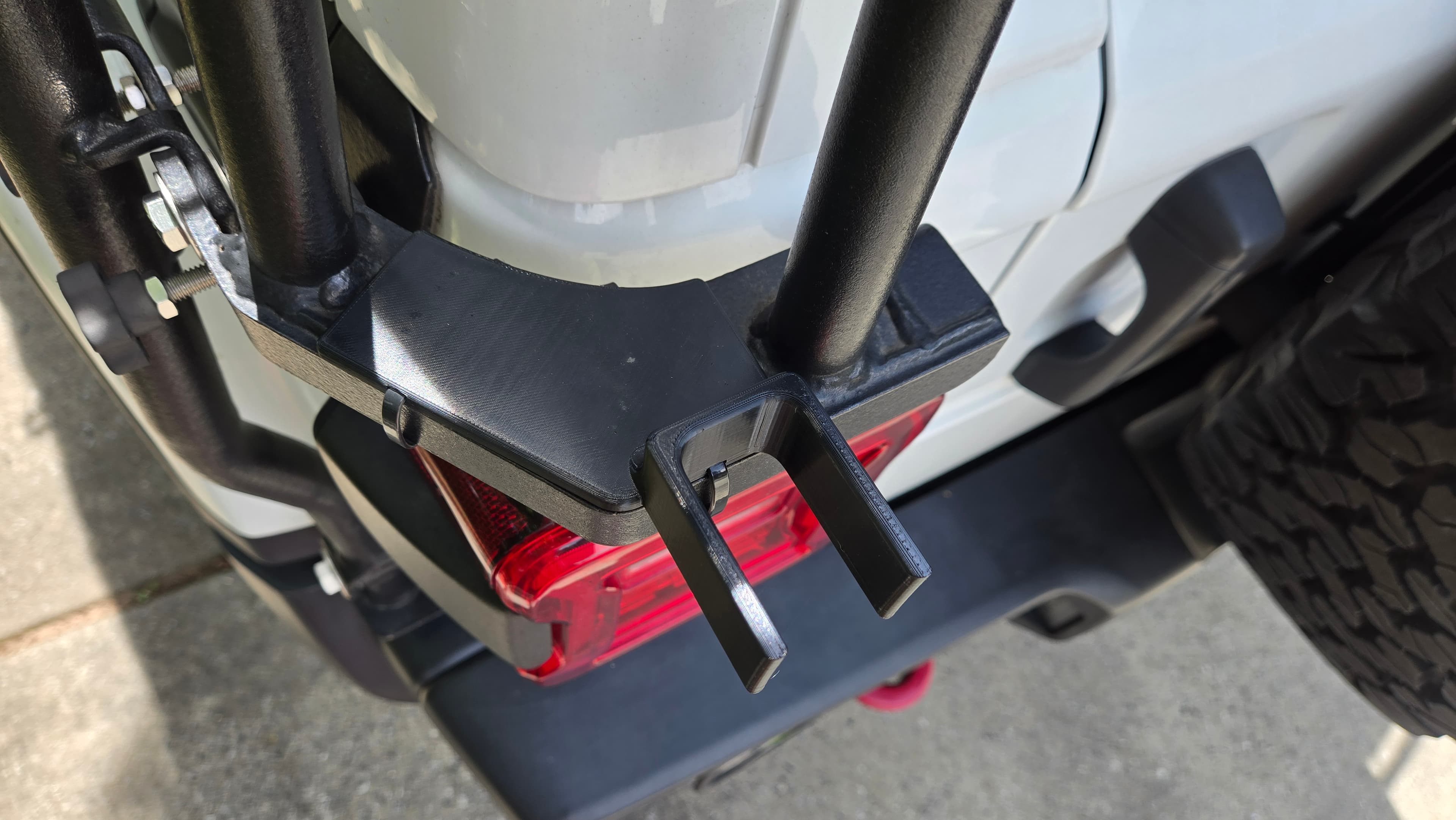 Jeep Wrangler Gobi Rack ski holder preview