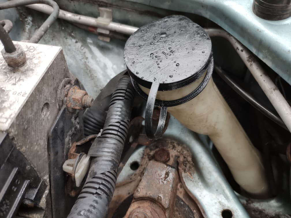 Honda Civic 2003 Windshield Washer Cap preview