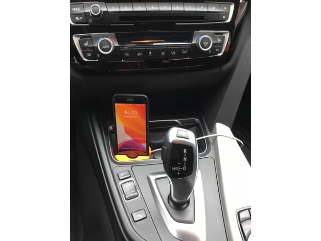 BMW 3 Series F30/F31 Cupholder Dock for iPhone 8 preview