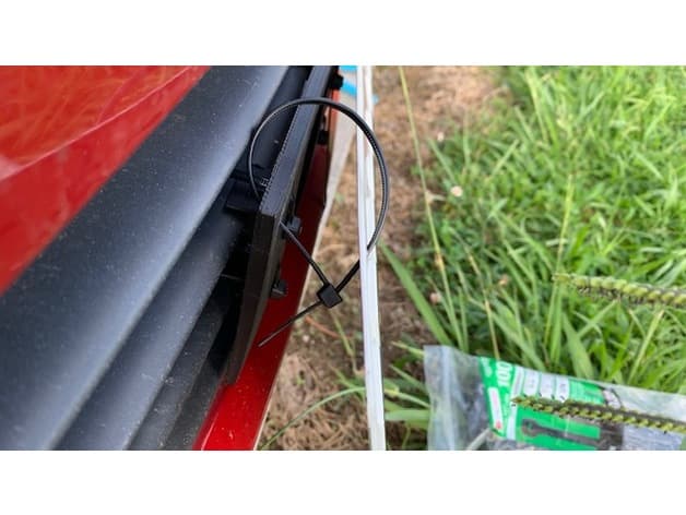 Hyundai Accent License Plate Bracket - image 2 of 3