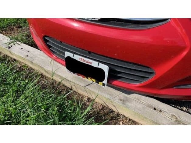 Hyundai Accent License Plate Bracket - image 3 of 3