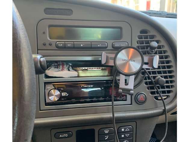 Photo of Saab 9-3OG 1998-2003 radio single din converter and phone holder