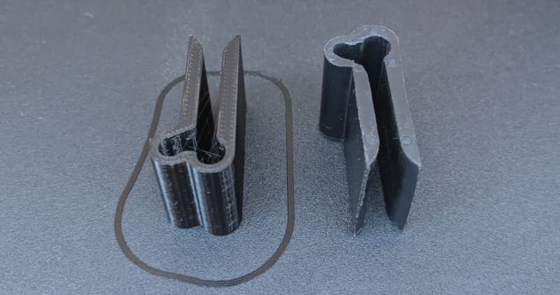 Citroen BX - Trunk cover clip - image 2 of 5