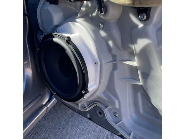 Mazda 3 Speaker Adapter - image 2 of 3
