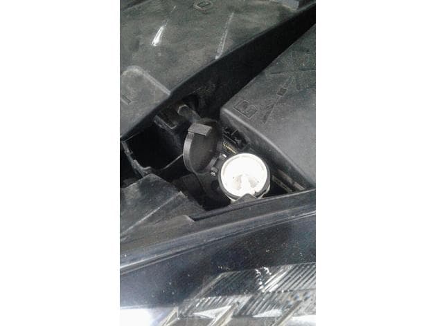 OPEL Insignia - Clenning watter cup for wipers - image 2 of 3