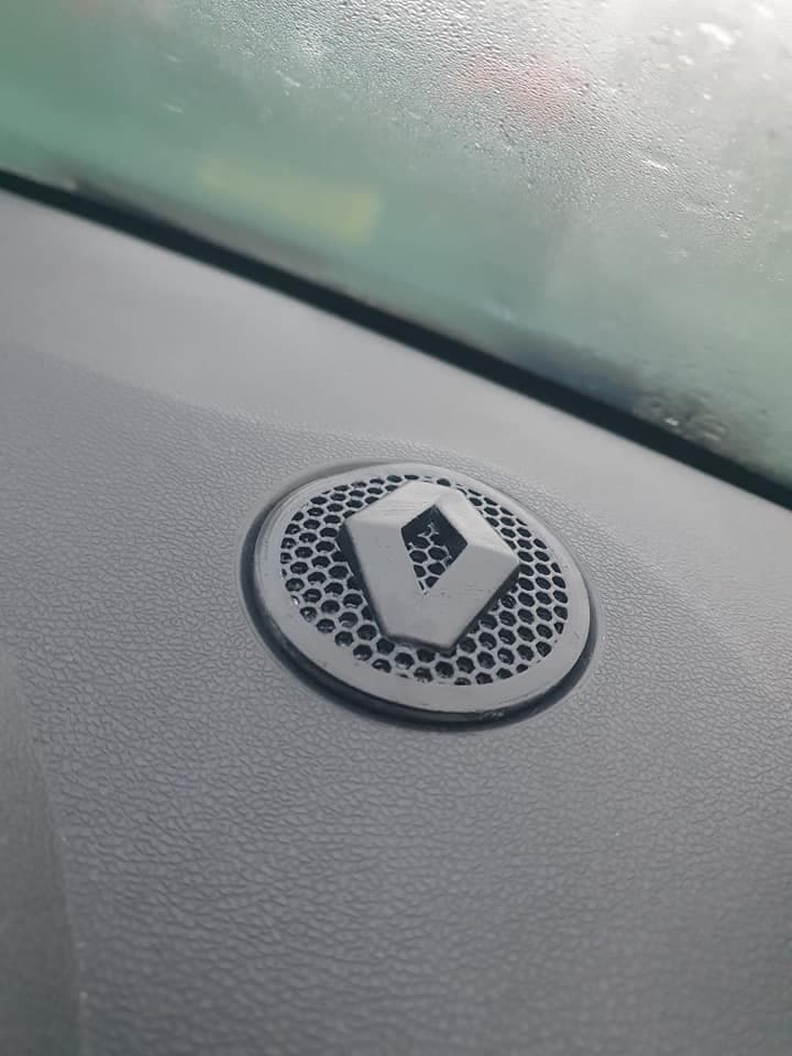renault clio mk3 tweeter vent - image