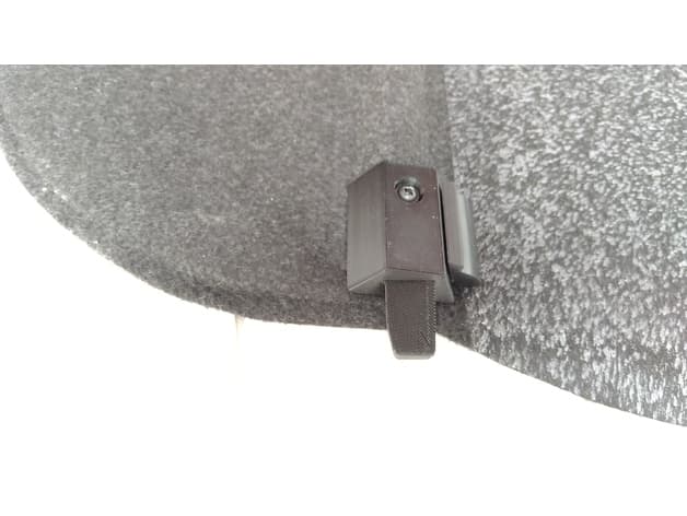 Renault Clio 2011 trunk cover rail tip - image 4 of 4