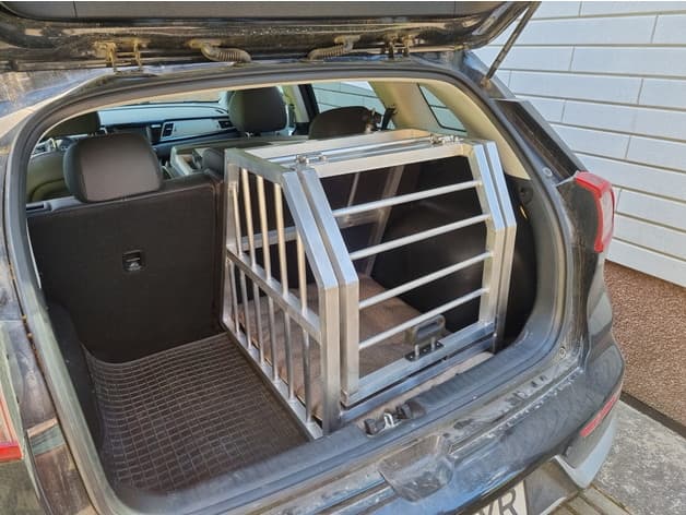 Canine/dog cage/crate Maru #1 for Kia Niro 2017 - image 2 of 5