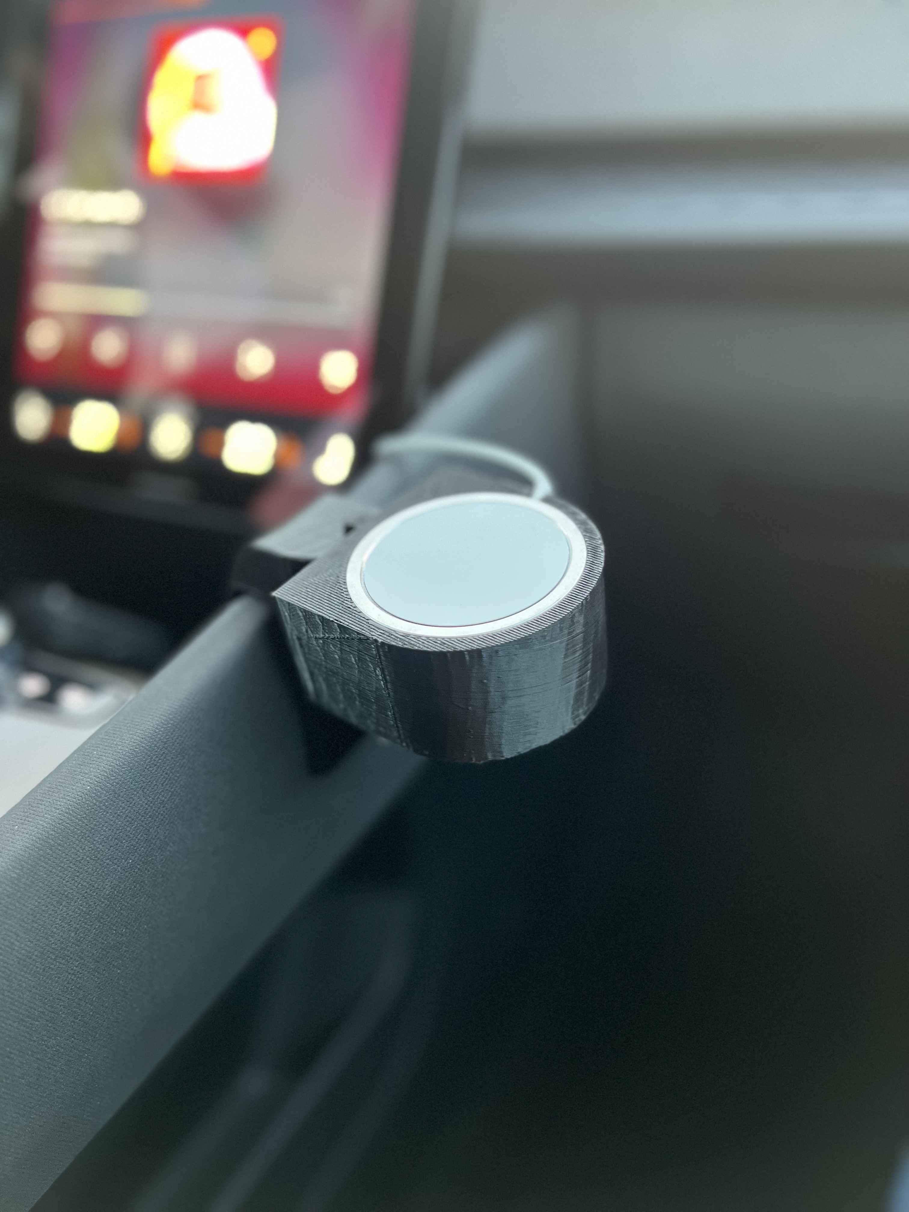 Polestar 2 MagSafe Phone Holder - image 3 of 6