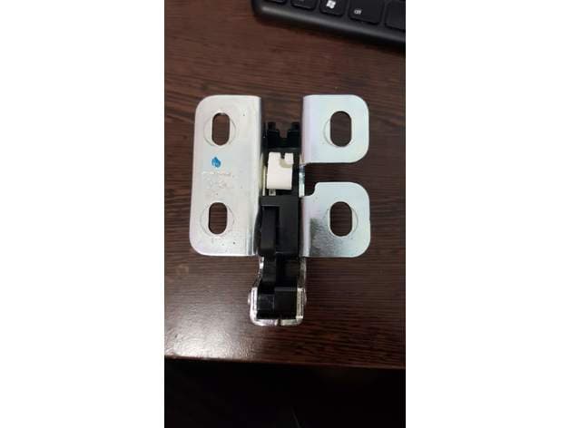 Photo of Renault Koleos tailgate latch