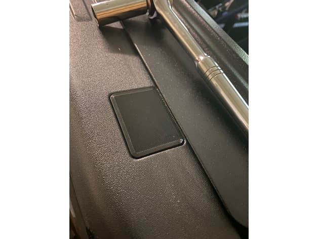 RAM 1500 Stake Pocket Cover (2019+) - image