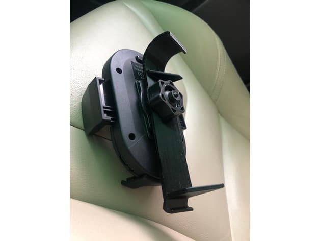 Volvo XC60 phone holder - image 2 of 5