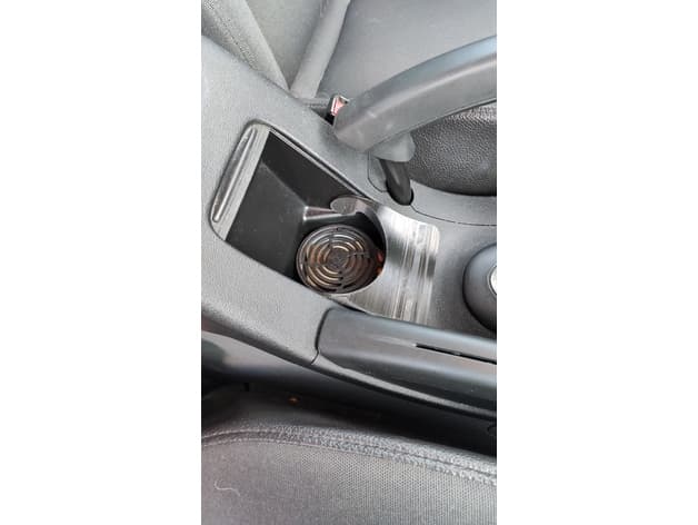 Saab 9-3 SS cupholder - image 2 of 2