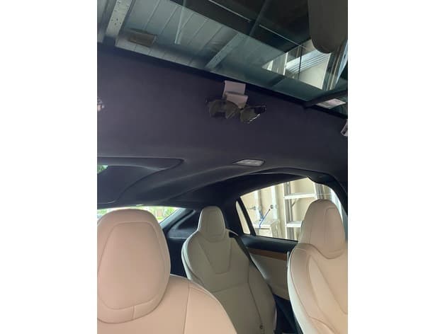 Sunglasses clip holder for Tesla Model X - image 2 of 2