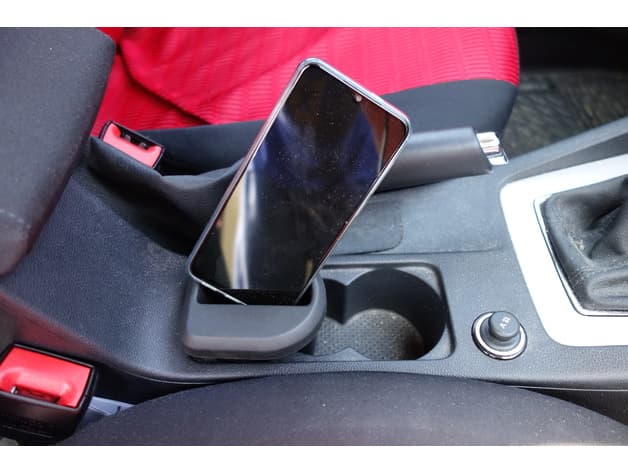 Upgraded Skoda phone holder - image 3 of 6