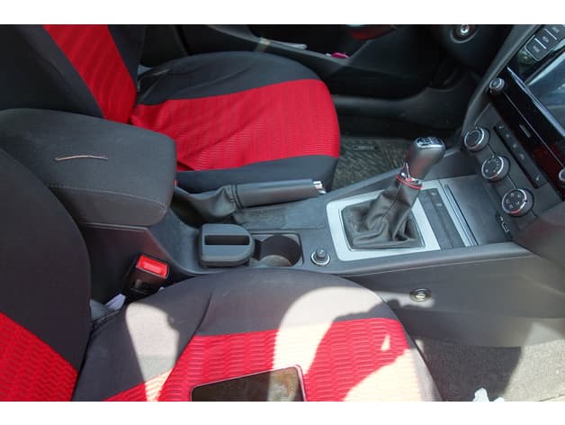 Upgraded Skoda phone holder - image 2 of 6