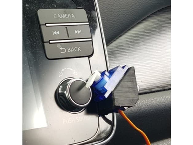 Servo mount to push away the infoscreen - image 4 of 5