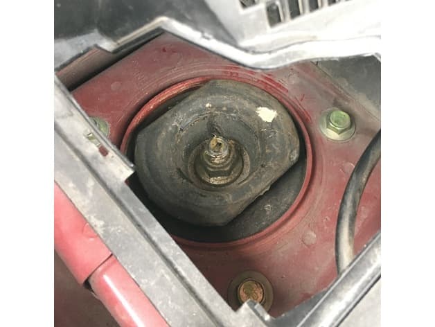 Suspension strut top mount cover for Nissan Leaf - image 2 of 3