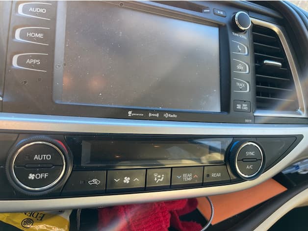 Toyota Highlander climate knob ring for better grip - image 3 of 4
