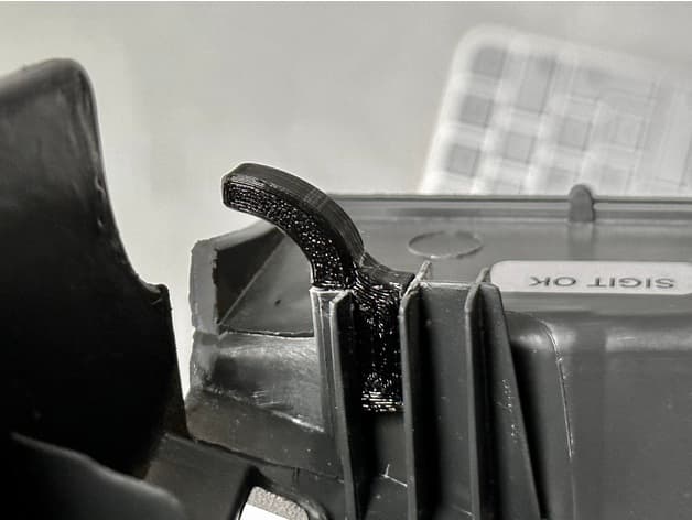 Fiat seat console cover back (OEM part# 60911739) - repair part for lower hook - image 6 of 6