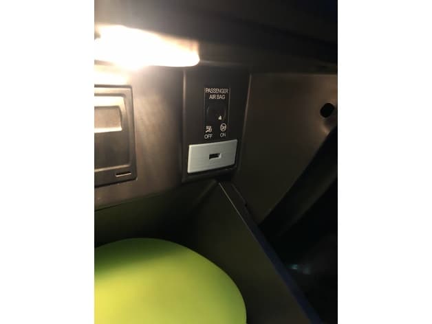 5g0 035 222 cover for vw usb - image
