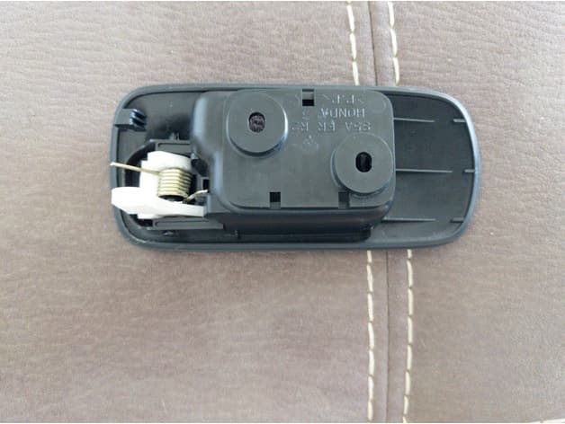 Civic 7th gen Door handle - image 2 of 3