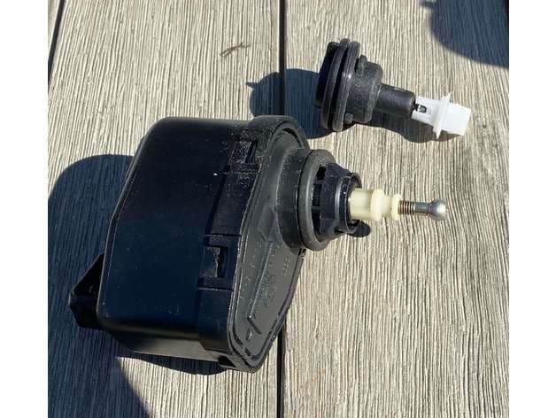 Audi B3 European headlight beam control motor clip for Depo headlight - image 3 of 5