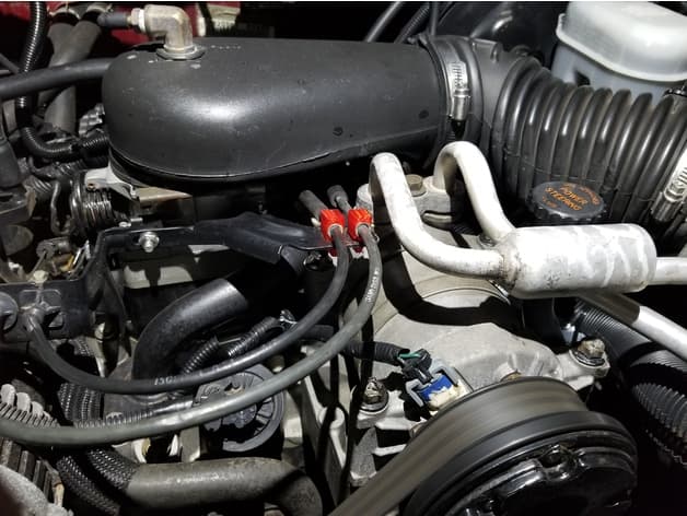 Chevy S-10 throttle cable clip - image 3 of 3