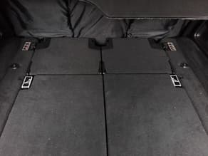 Land Rover Discovery 3 3rd row seats lever cover preview