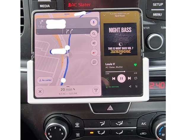 Galaxy Z Fold 3 Car Mount for Kia preview