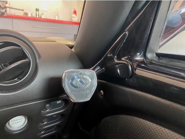 Photo of Lotus Elise, Exige door mounted phone holder
