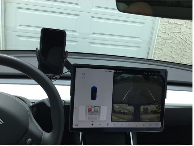 Remixed Tesla Phone holder preview