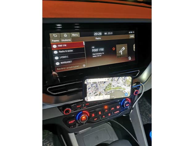 Photo of Magsafe car mount adapter KIA Niro