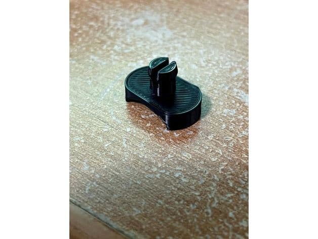 Buick Enclave floor mat retainer clip preview