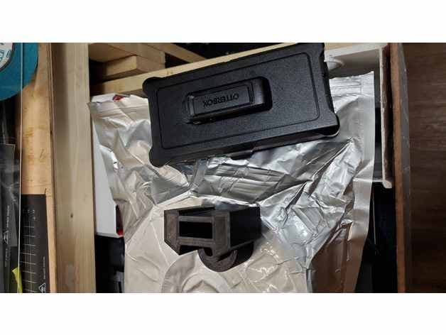 Ram 1500 phone holder-v2 preview