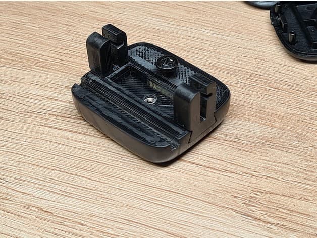 Magnetic phone holder for Nissan X-Trail T30 preview