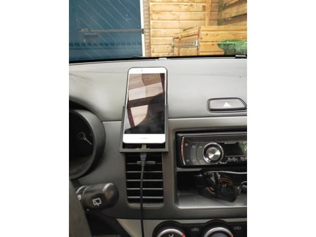 Photo of Kia Picanto phone holder