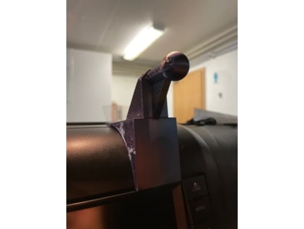 Jeep JKU (2016) 17 mm Ball mount for dashboard devices preview