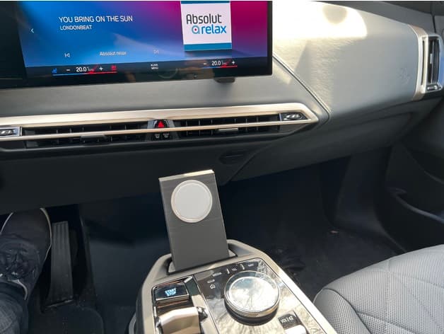 BMW iX - iPhone MagSafe Mount preview